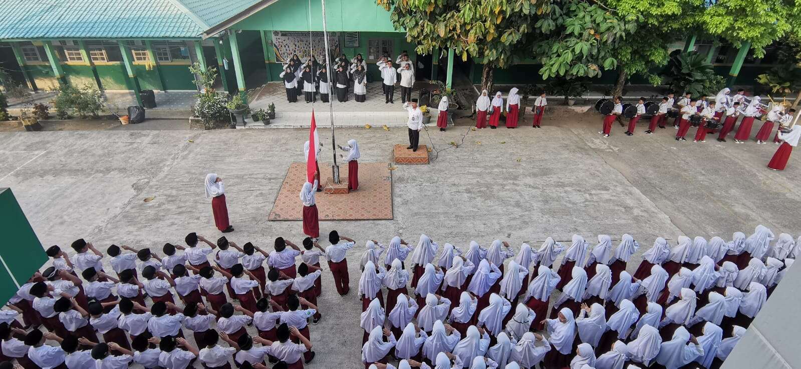Album Sekolah Schoolmedia
